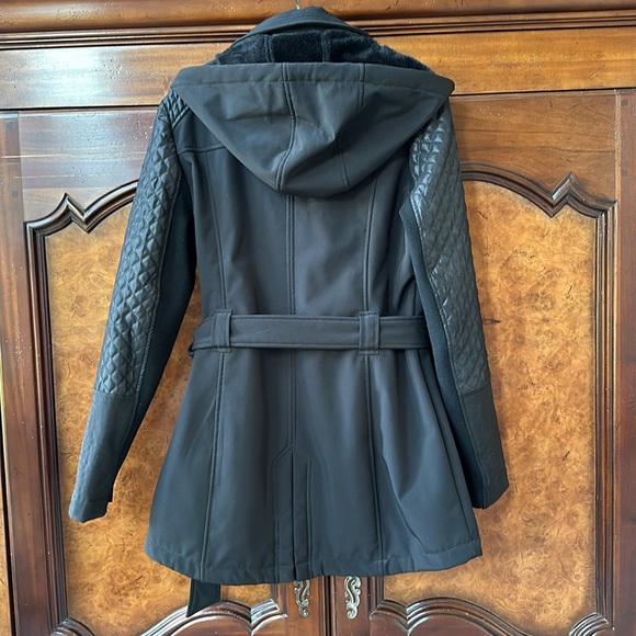 MICHAEL Michael Kors Asymmetrical Quilted-Sleeve Coat - Picture 12 of 17